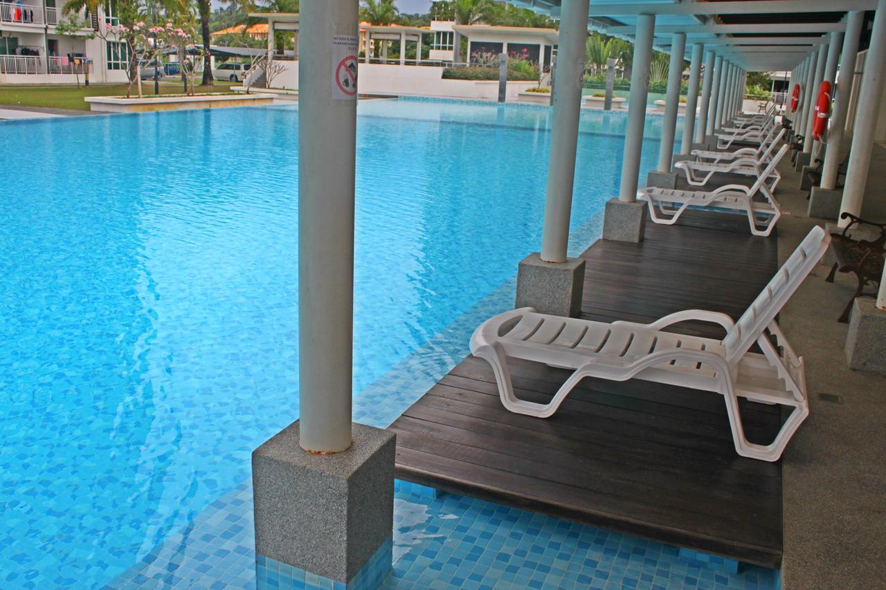 Hello Kitty Signature Suite Sandakan Ngoại thất bức ảnh