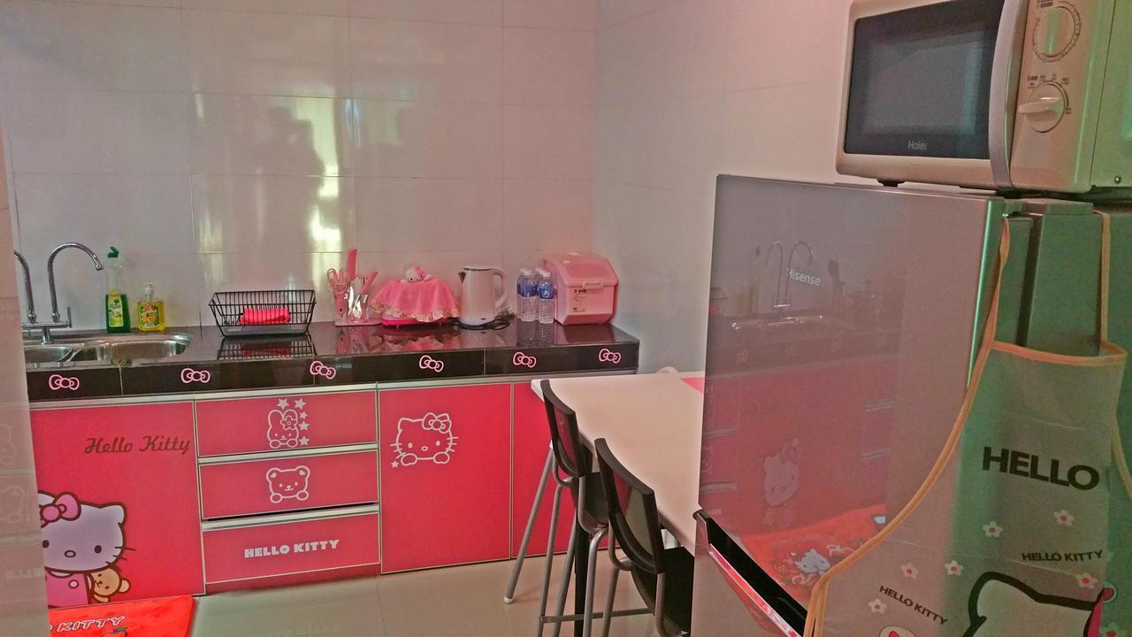 Hello Kitty Signature Suite Sandakan Ngoại thất bức ảnh